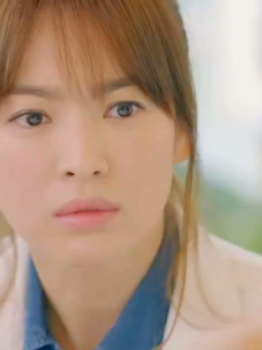 When the girlfriend gets jealous😂Dr Moyeon😁Descendants of the sun 💜🦋