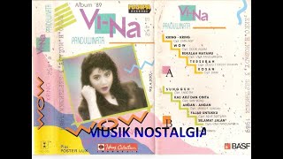 VINA PANDUWINATA DALAM ALBUM WOW
