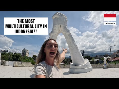 My first time visiting Manado City and meeting these kind locals!