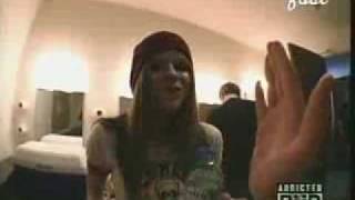 Avril Lavigne Oops Bra Flash