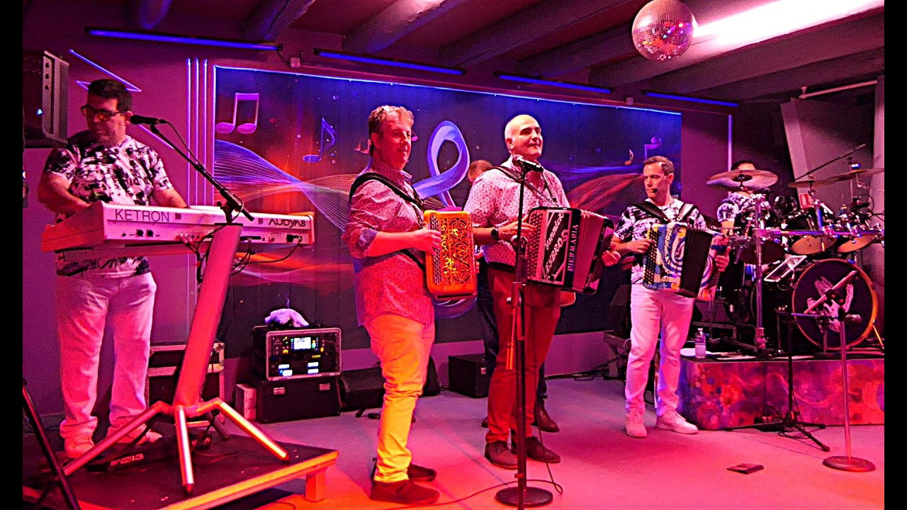 Orchestre J.M DELORME, Charly PAGANI, Yannick LEYBROS, Eric BAYLE Tous en scène à 