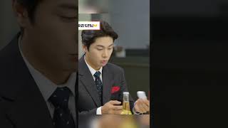 Lee Yi Kyung Never Fails To Make Yoo Jae-Suk Laugh....