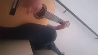 Niño rinquin con guitarra cipres de amigo constructor.1500€.Se vende.Pasada total