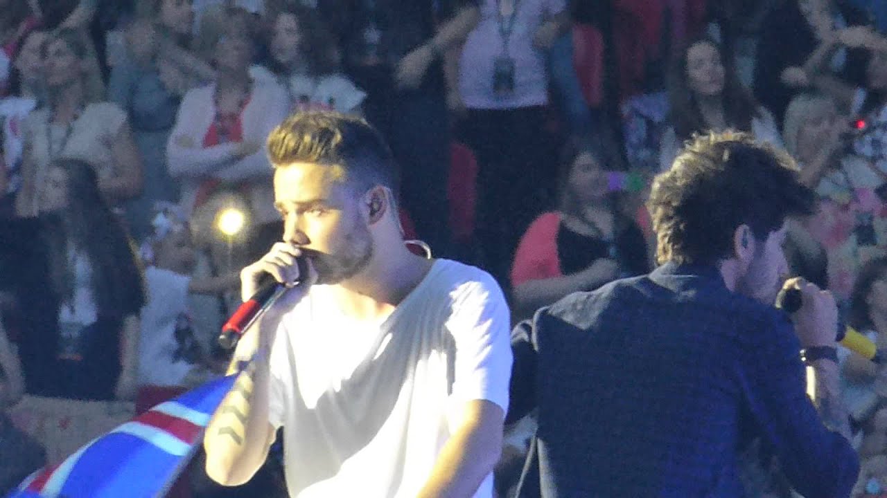 (13) One Direction Wembley 6th June - Little Things