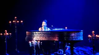 Sure Looks Good To Me/Final - Alicia Keys - Piano \u0026 I - Paris 11 juin 2011