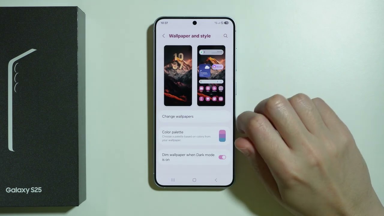 Samsung Galaxy S25: How to Turn ON/OFF Home Screen Wallpaper Dim in Dark Mode