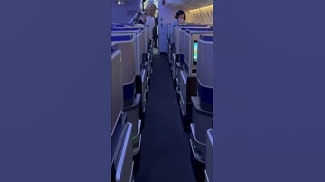 United Airlines Boeing 787-10 Polaris Cabin
