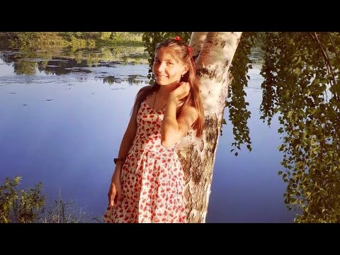 За тихой рекою калина