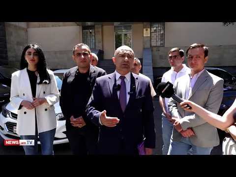 КГБ-ի պադվալը պետք է փակվի. Մարուքյանի քարոզարշավը՝ ԱԱԾ շենքի մոտ