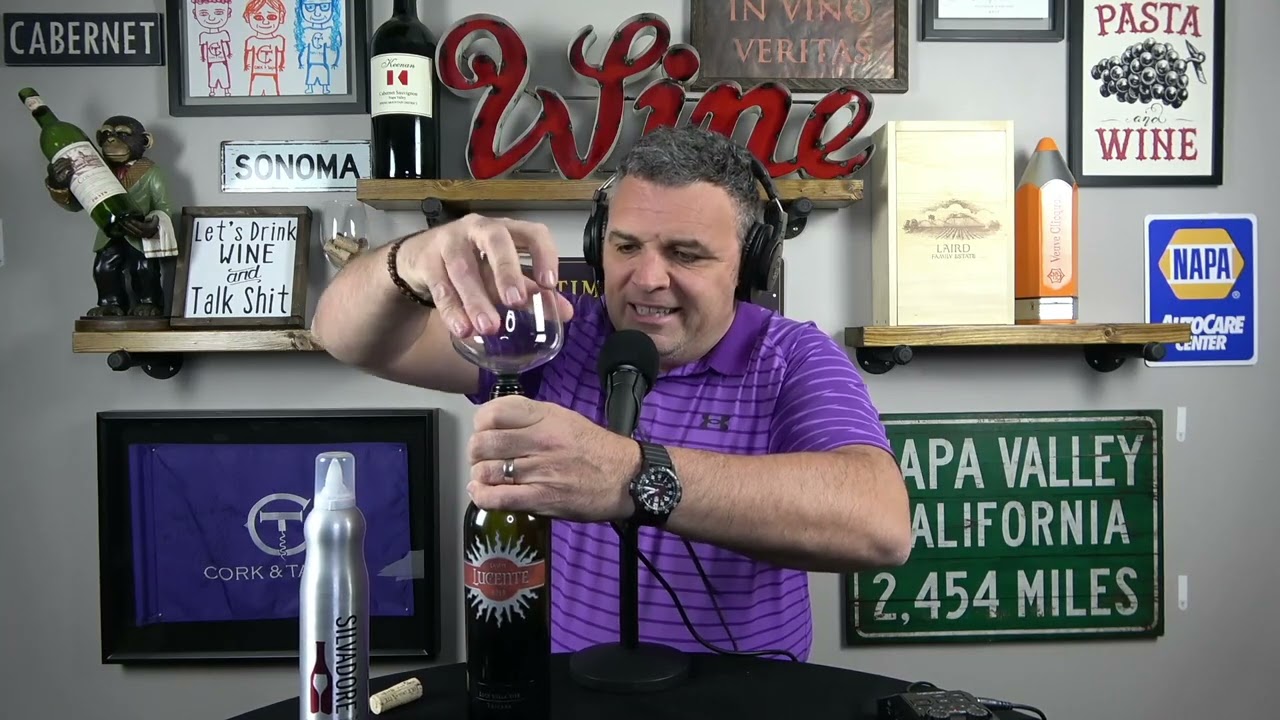 WINE GIFTS REVIEW - CHUG MATE AND PINOT PROTECTORS