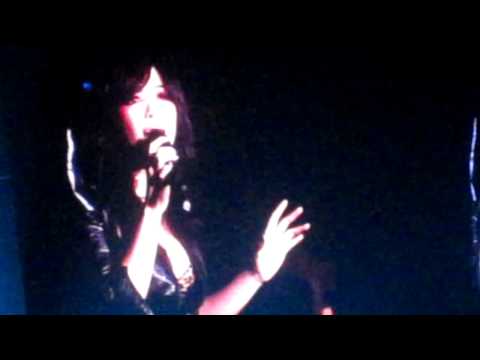5 3 2010 張惠妹 阿密特香港演唱會   我要快樂 清唱)