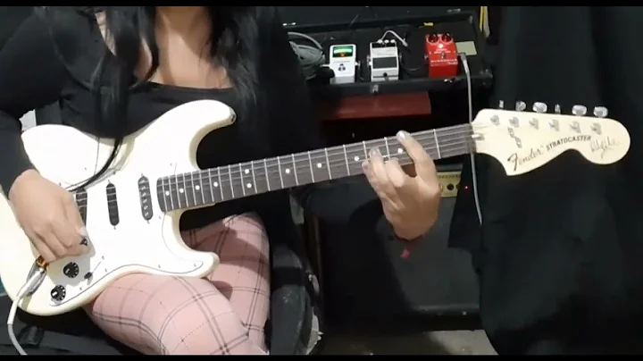 Ritchie Blackmore Signature Guitar by Fender + Yng...