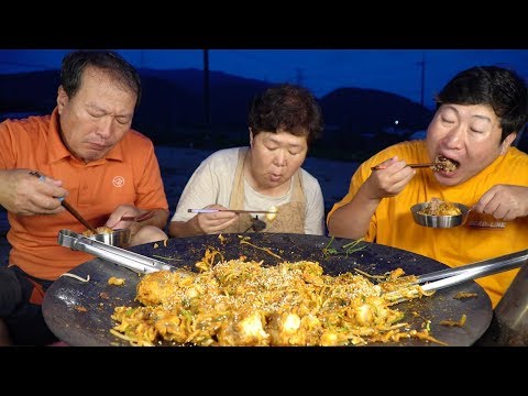 솥뚜껑에 자작하게 끓인 [[<strong>동태찜</strong>(Braised Pollack)]] 요리&amp;amp;먹방!! - Mukbang eating show