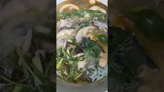 ស្ងោរទុំយាំត្រីអណ្ដែងរបៀបថៃ