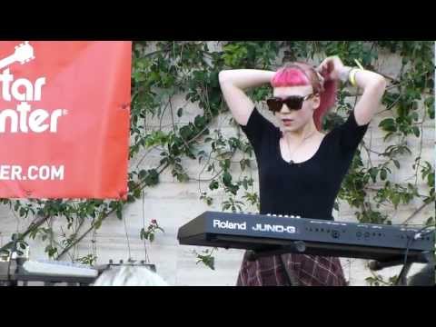 Grimes pours water on head LIVE HD (2012) Make Music Pasadena Festival