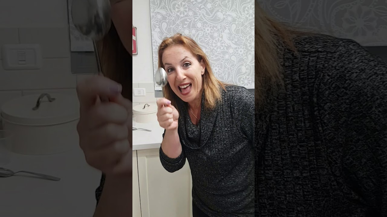 פשטידת בצל בבצק פריך וקל