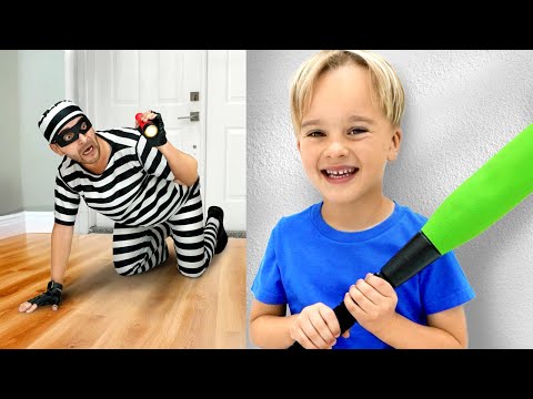 كريس يبقى وحيد ا في المنزل قصة للأطفال