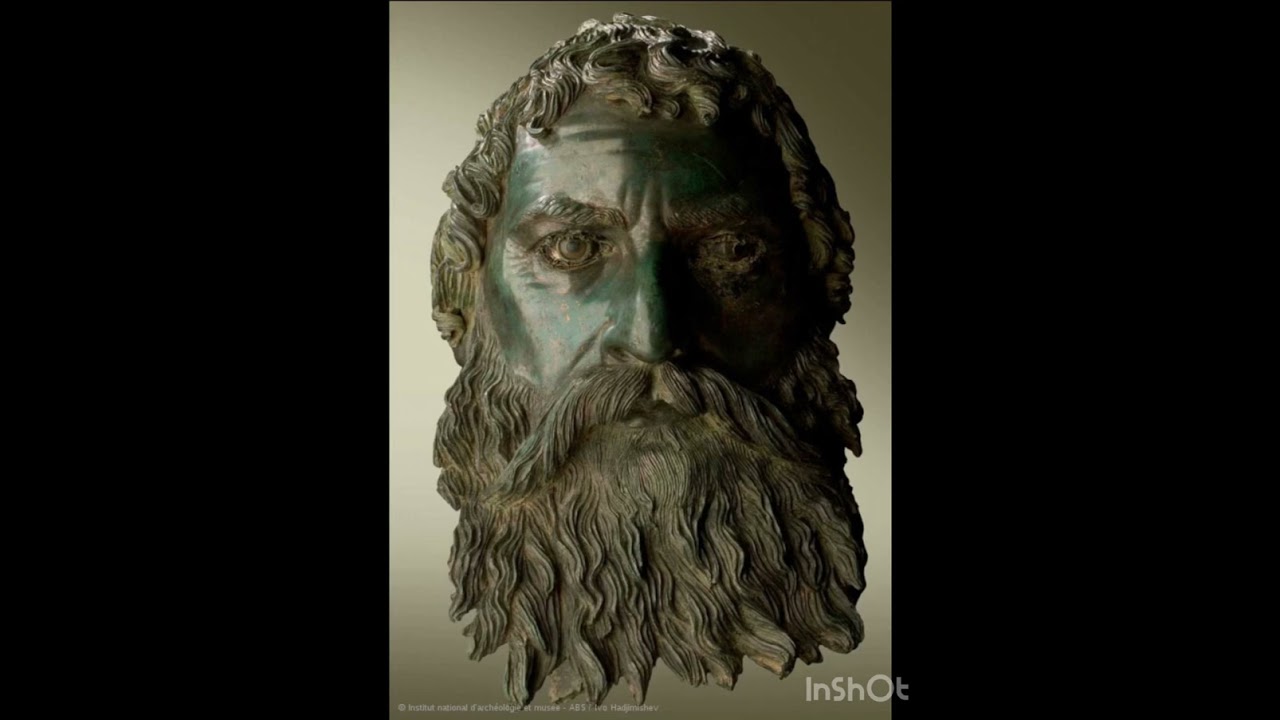 Ancient & prehistoric figurines