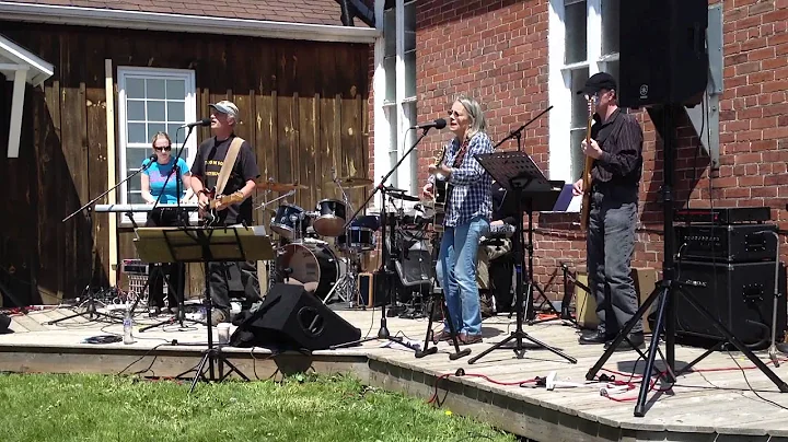 Janet Jeffries Band - The Chain @ Church Key in Pe...