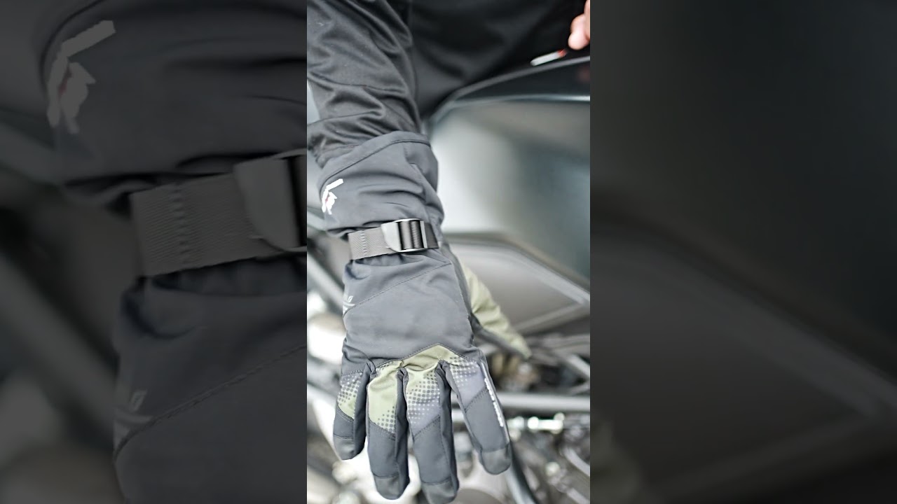 イノベーティブオールウェザーグローブ フラッグシップ オートバイ専用