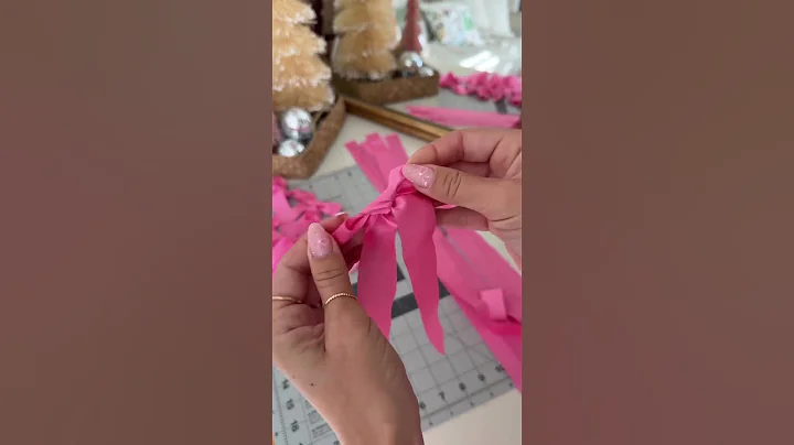 DIY Bow Garland - DayDayNews