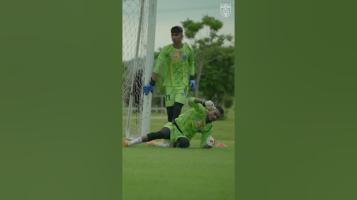 Soaring through the drills, our keepers are getting into their groove 🚫👊🏻#KBFC #KeralaBlasters