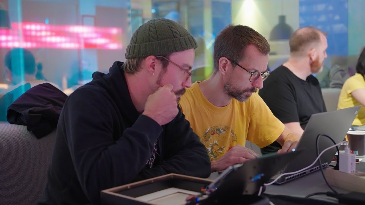 JUST Industry Data Labs: A Frame - creating the sonic GIF - Andrea Cerrato & Stefano Piermatteo