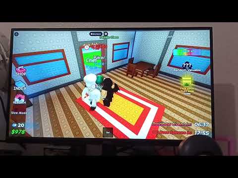 Playing Roblox pickpocket 