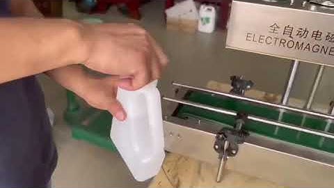 Automatic inline cap foil induction sealing machine for jerry can lubricant oil bottles