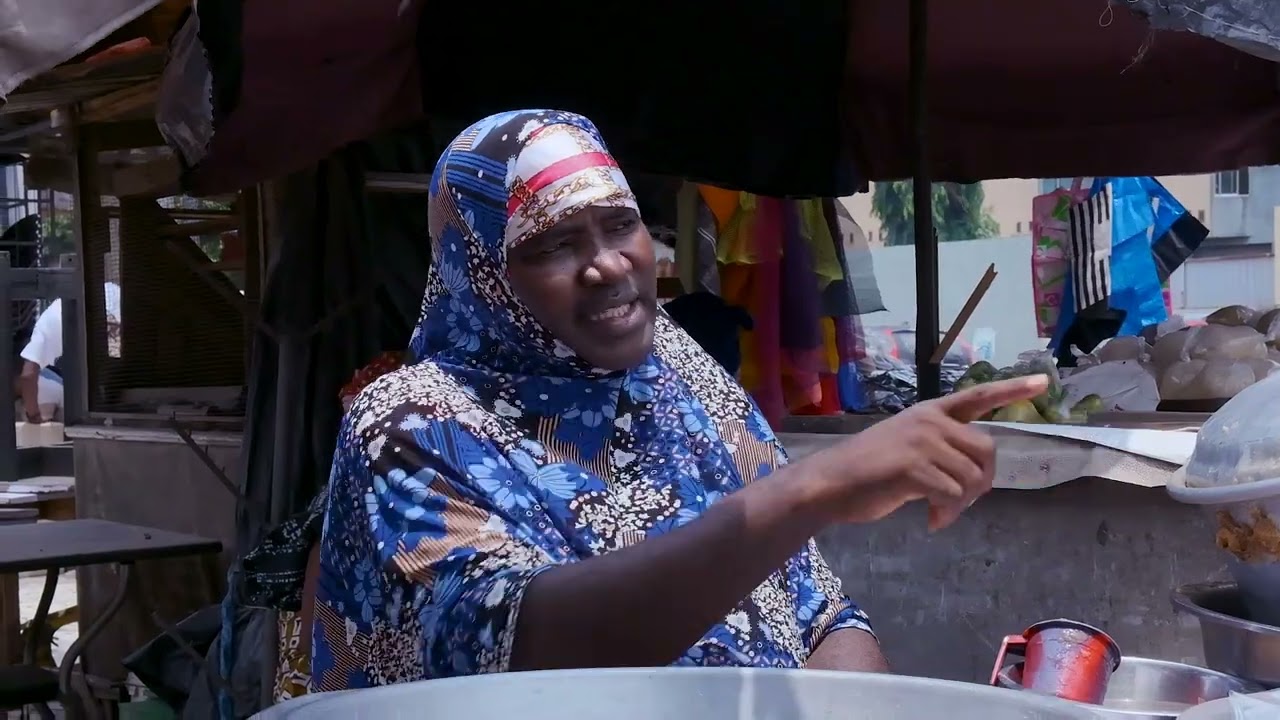 Adja Akouba vendeuse de bouillie en temps de rupture 😂😂