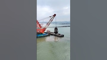 Grab dredger dredging process