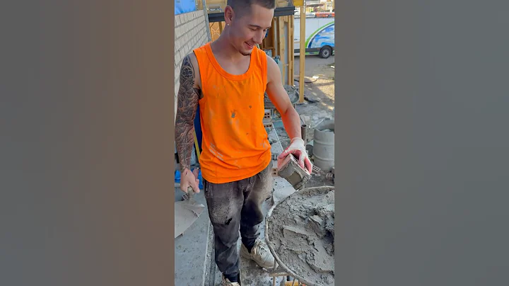 Our apprentice does the honours #bricklaying #apprentice #tradie #asmr