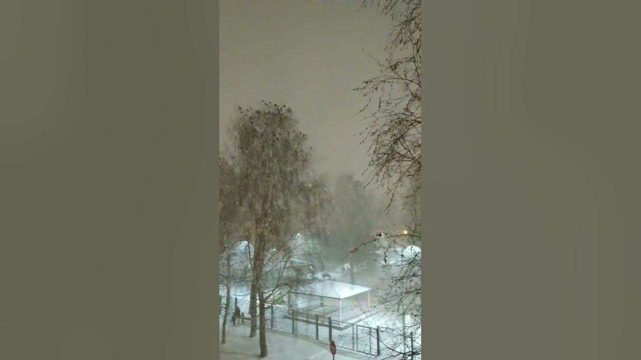 Снег кружится летает, летает... - YouTube