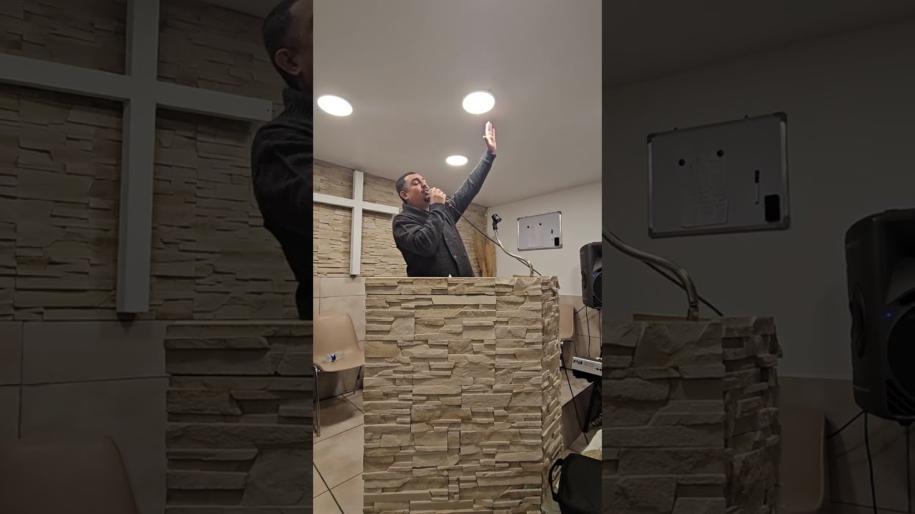 Gitan de Perpignan Église ⛪️ fontaine