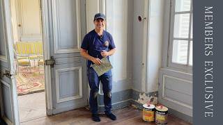 Wallpaper selected; château wood protected.