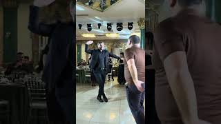 Давид Тангунц танцует #wedding #свадьба #музика #самыекрасивыесвадьбы #видеостудия #love #cake
