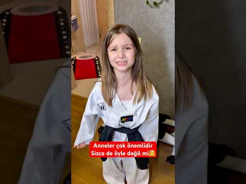 Anneler çok önemlidir👩Sizce de öyle değil mi😇 #shorts #keşfet #komedi #komik #viralvideo #anne