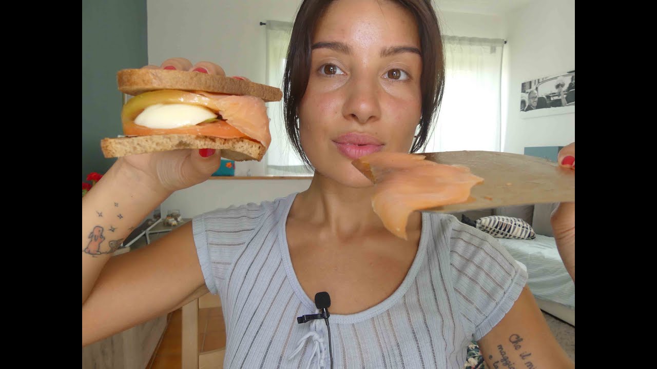 ASMR🥪 MUKBANG IMPAZZISCO PER QUESTO PANINO CON SALMONE 🥪| EATING SOUNDS
