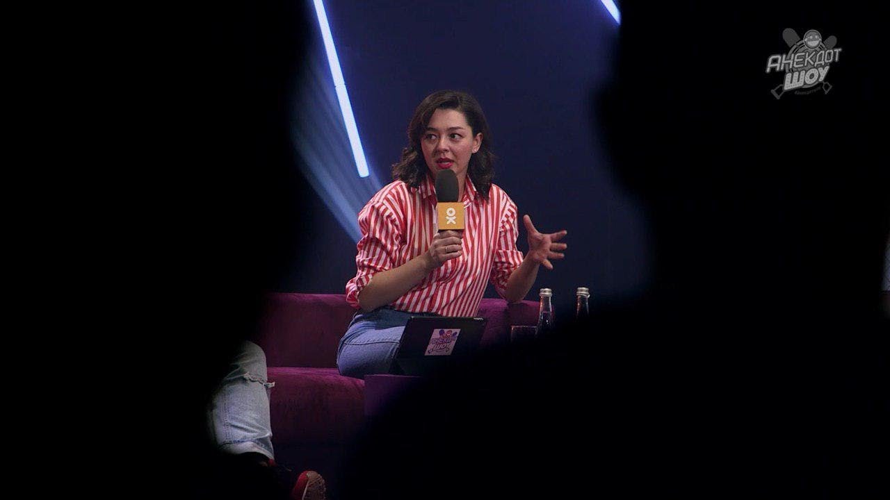 Анекдот Шоу: Марина Кравец про корову и ворону - YouTube