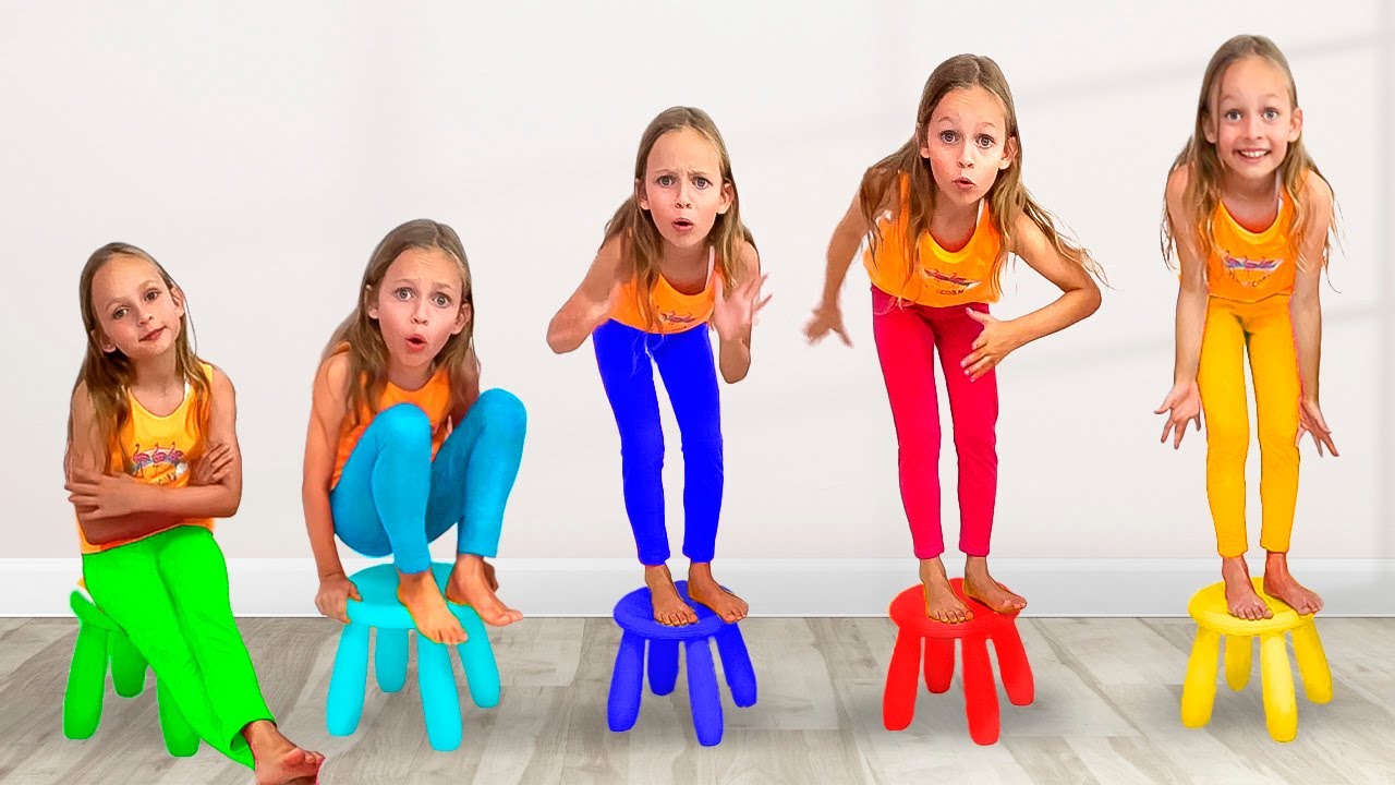 Пять девочек прыгают на кровати — утренняя зарядка дома