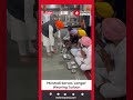 Pm modi participates in langar service at gurudwara patna sahib in bihar