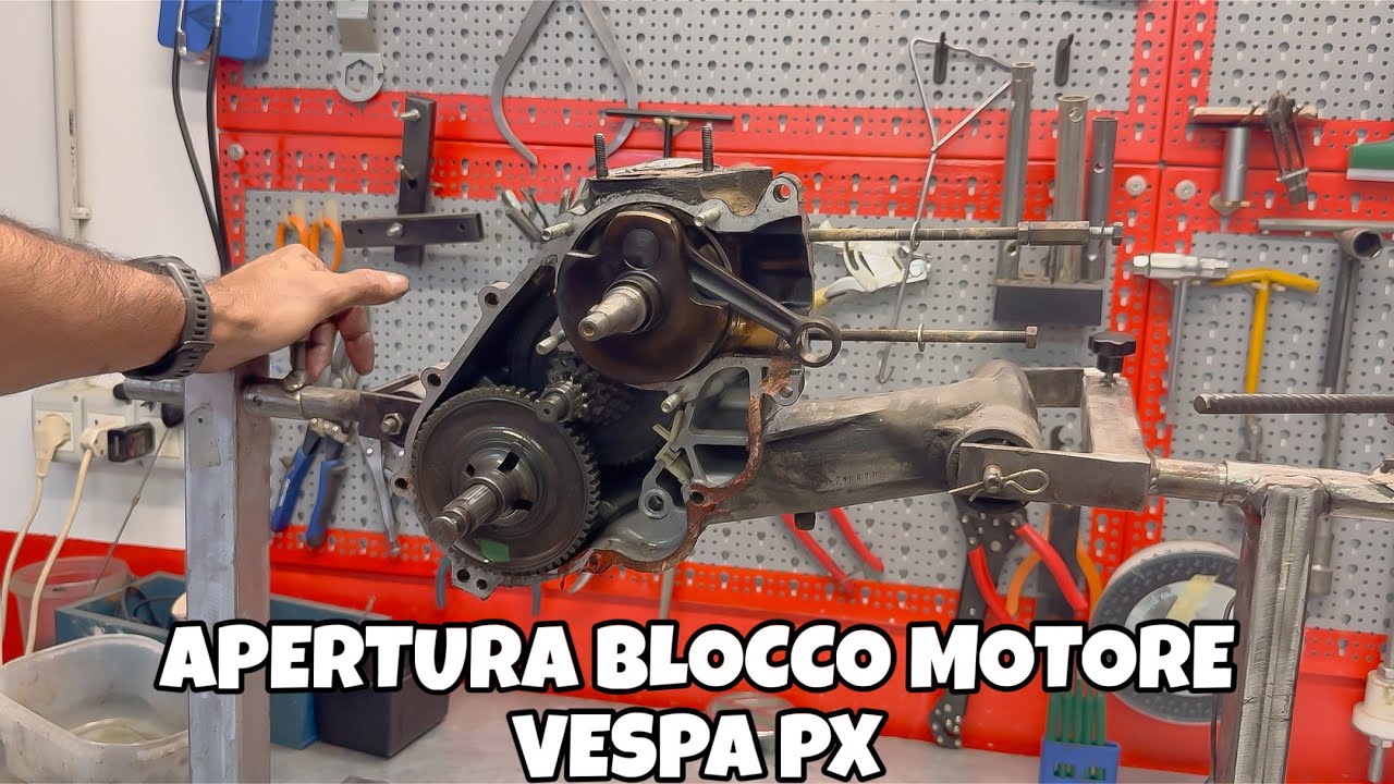 APERTURA BLOCCO MOTORE VESPA PX