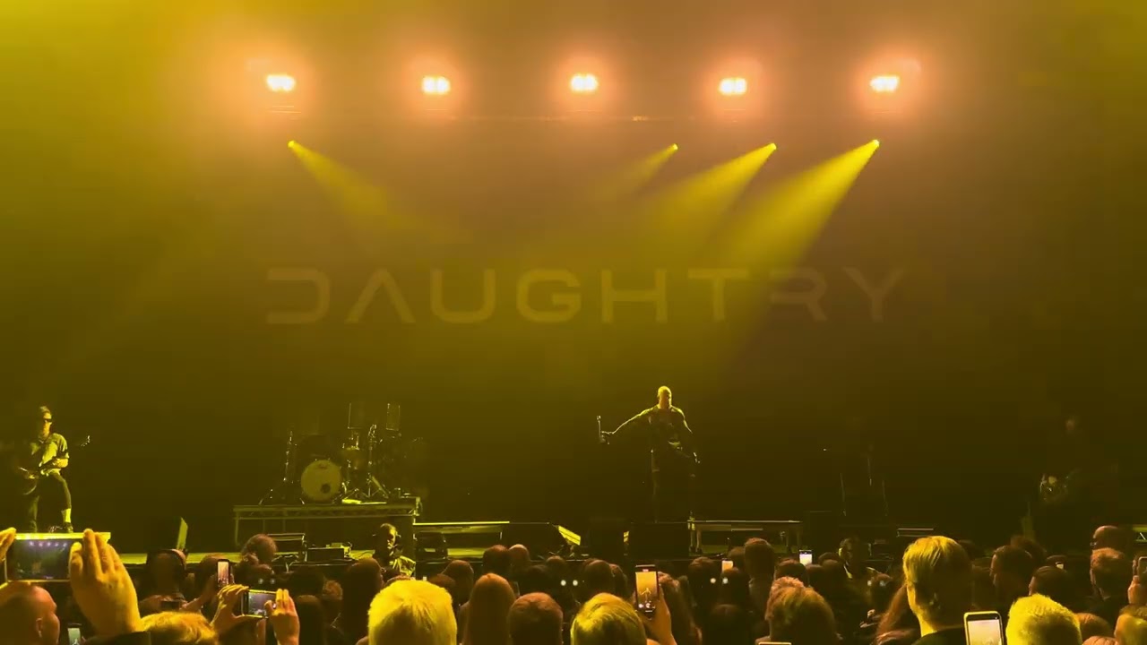 Daughtry - Heavy Is The Crown @ Helsinki Icehall 22-01-26