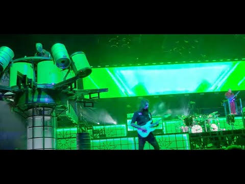 Front row video of SLIPKNOT performing in Syracuse, New York Oct 5 now on line!