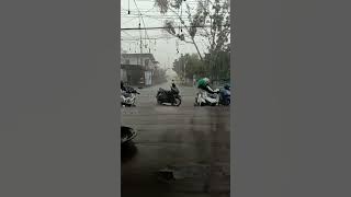 Yang ... Hujan Turun Lagi #shorts