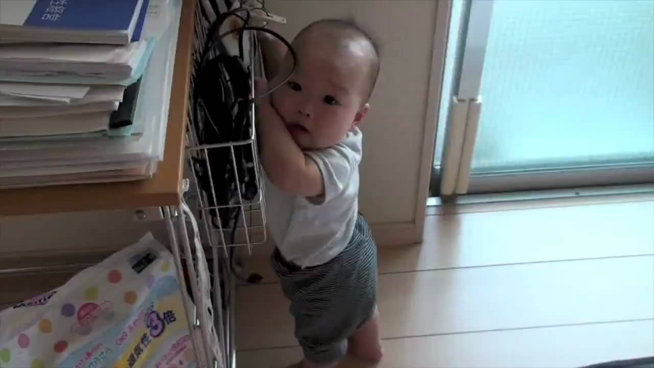 赤ちゃんのつかまり立ち Youtube 赤ちゃんのつかまり立ち Youtube