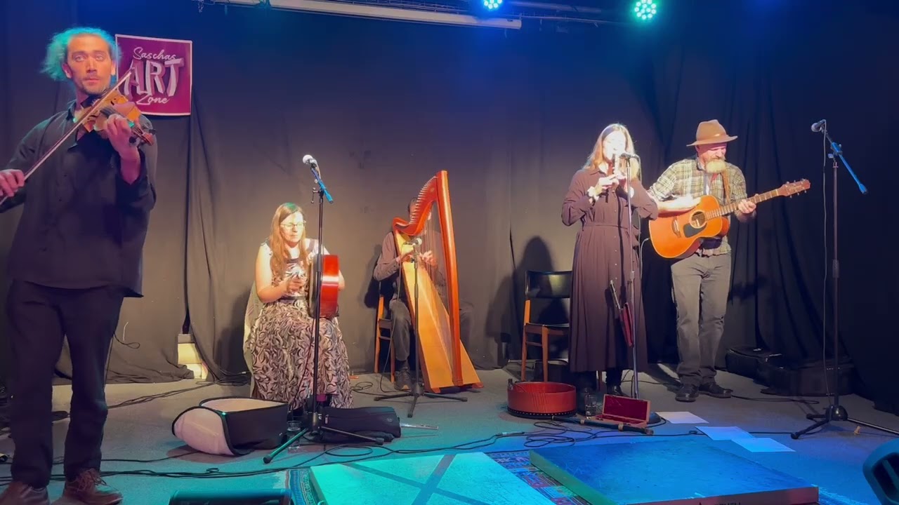 Mystery Inch/Little Steps