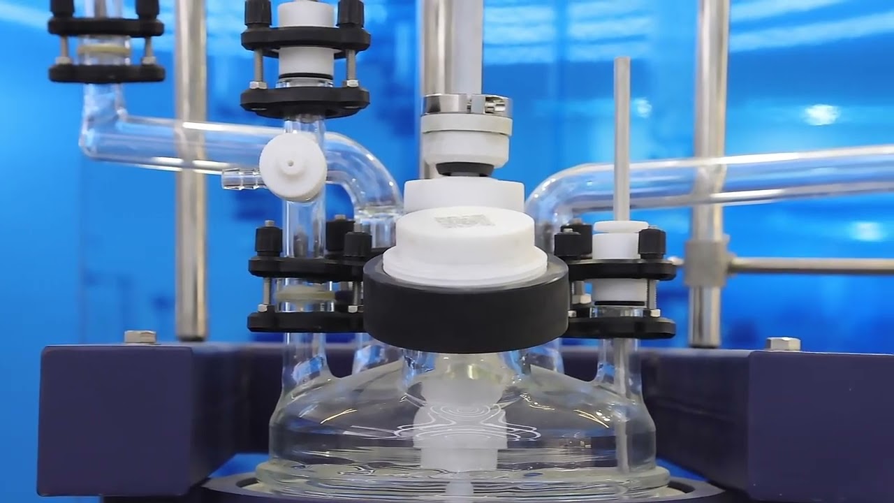 Our lifting jacketed glass reactor