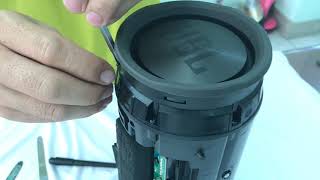 Teardown JBL Xtreme