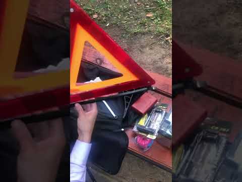 Распаковка Набор автомобилиста для ТО производство   «Автограф Групп», аптечка, огнетушитель, знак